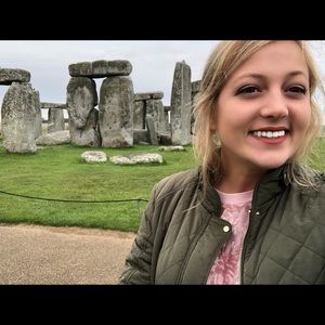 Meet your Posher, Victoria